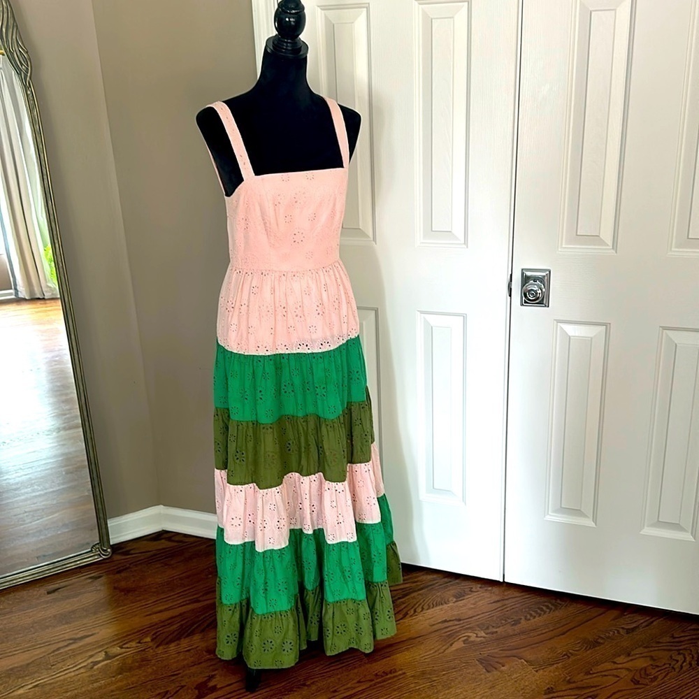 Gorgeous Hutch size 2 dress. Gorgeous color block with eyelet fabric